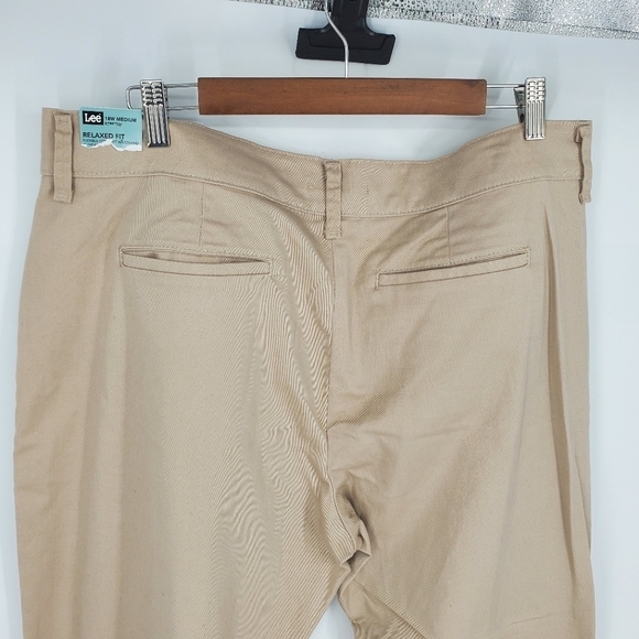 Lee Women's Relaxed Fit Plain Font Straight Leg Pants Size 18 W Khakis NWT - Picture 14 of 14